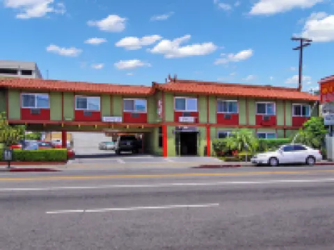 Royal Pagoda Motel Dodger Stadium Hotels near Little Tokyo