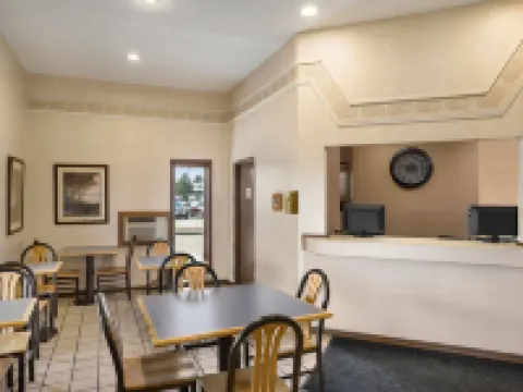 Super 8 by Wyndham Carbondale Hotels in Jackson County