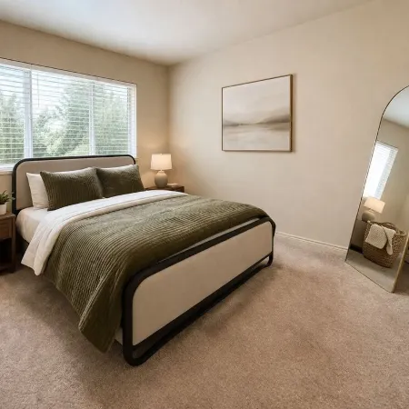 Spacious fully loaded 4-bedroom townhome sleeps 12 freeway access next to BYU