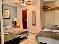 Hotel 305 Hotels in 