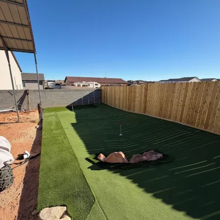 Spacious Home with private pickleball court, close to all Lake Powell activities