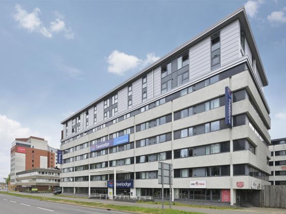 Travelodge Swindon Central