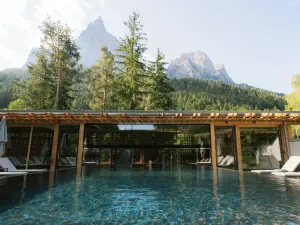 Sensoria Dolomites