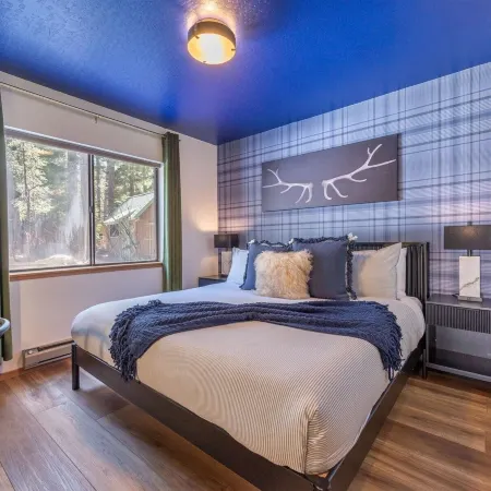 Donner Lake Outpost 4 Bedroom Home