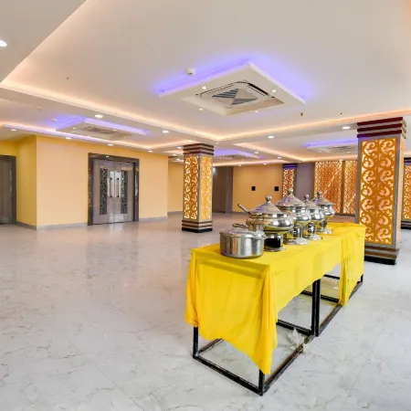 Deluxered Chilly 2.O Hotel & Banquet