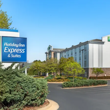Holiday Inn Express & Suites Phenix City - FT. Benning by IHG