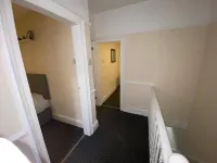 Spacious 4BR House, Garden Retreat, Parking Hotels in Wallasey