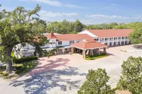 Gulf Hills Hotel & Resort - 2-Star