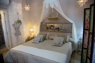 Apartamentos Luna Suites Palacio Almagra Hotels in 