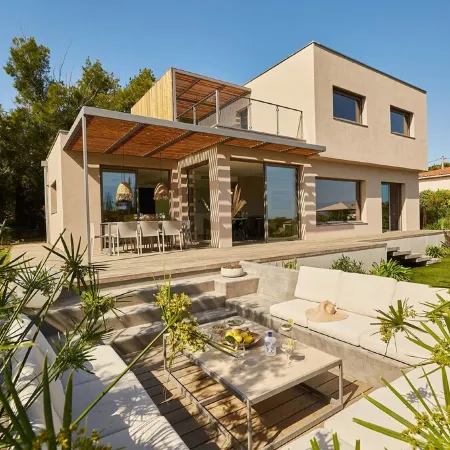 Villa Filao with Infinity Pool 10 Minutes from the Beaches of Argeles Sur Mer. Отели в г. Соред
