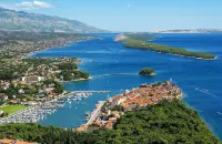 Cozy seafront flat on the Island of Rab