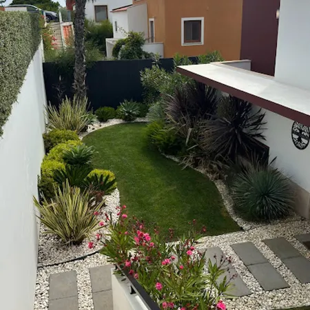 Charming 3-Bedroom Villa with Private Pool in Óbidos