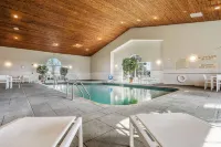 Country Inn & Suites by Radisson, Green Bay, WI - Pools
