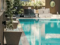 نوفيس هوتل كليوباترا Hotels near شاطئ كليوباترا