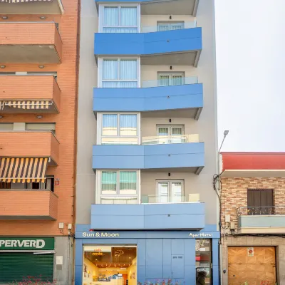 サン & ムーン アパートホテル バルセロナ空港周辺のホテル