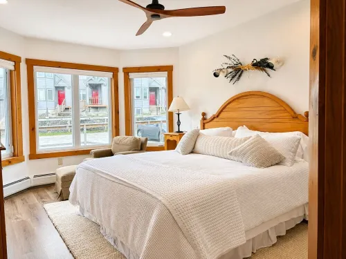 Jay Peak 2BR/2BA Ski-in/Ski-Out V341