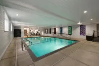 Holiday Inn Express & Suites PASO ROBLES by IHG - Pools