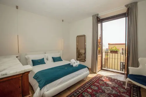 City Center, Completely Renovated, Historical