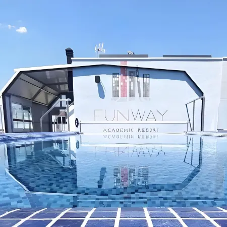 Funway Academic Resort Отели рядом с достопримечательностью «Тетуан»