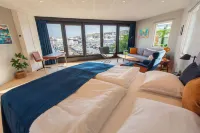 Stunning Marina View - Brand New - City Center - Parkplatz