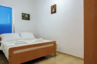 Sea View Apartment for 2-3 People - Family - Apartments