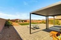 Extended-stay Tucson Escape w/ Office & EV Charger - 3-Star