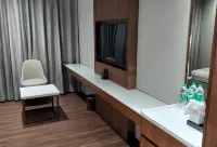 Park Central Hotel - balcony