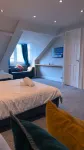 Spacious Maisonette Stay Sleeps 9 - Küvet