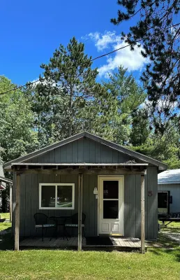 Birchwood Resort & Campground - parking