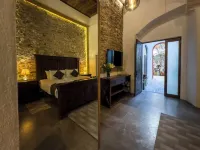Hotel Boutique Casona 65 - parkir