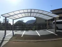 花と貸切温泉の宿　ビーチサイド100 - 駐車場