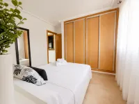 Apt  Near Center & Port - balcony