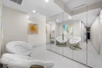 Ocean Breeze Villa - Apartments
