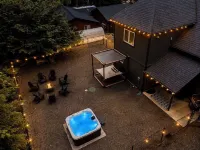 Luxury Mountain Retreat: Hot Tub, Sauna, Gym, Game Room, EV Charger - 4-Star