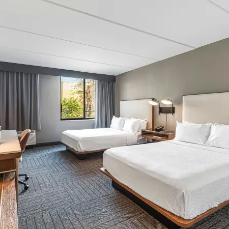 Courtyard Columbus