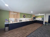 Spark by Hilton Lake George Outlets - Desayuno