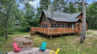 Lakeside Lodge-sleeps 14 I Firepit Kayak Bikes - 4 estrellas