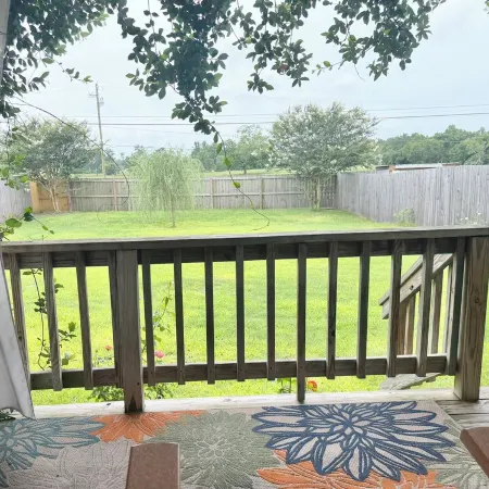 Charming Home, Peaceful Patio & Quiet Neighborhood