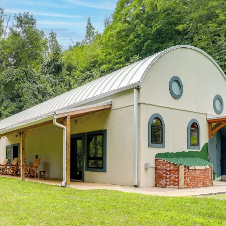 Outdoor Kitchenthe Hobbit House' on Elk River