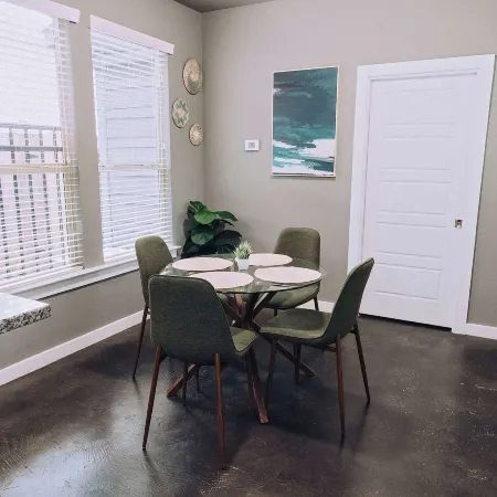 The Rosewood Retreat 6BR s Hottub Dogfriendly