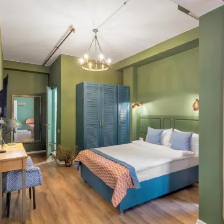 Raimond Palace Hotel