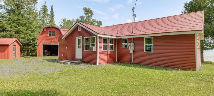 Waterfront Long Lake Retreat: Great for Families! Hotels in Aroostook County