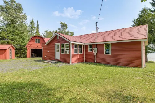 Waterfront Long Lake Retreat: Great for Families! - 3-Sterne