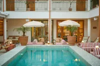 The Agora Hotel - Yüzme Havuzu