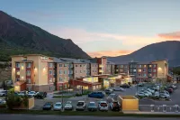 Residence Inn Glenwood Springs - parking
