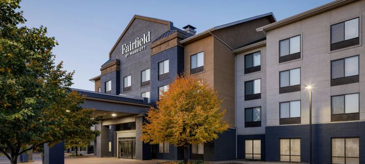 Fairfield Inn & Suites Kelowna Hotels in Kelowna
