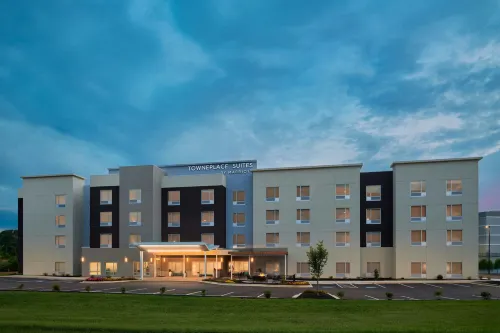 TownePlace Suites Calhoun - Gym