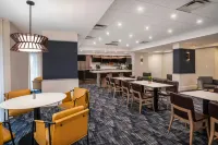 Courtyard Toronto Airport - Quầy Bar