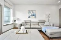 Houston Luxury Apartment Features a rooftop pool city views and king-size beds - Condos