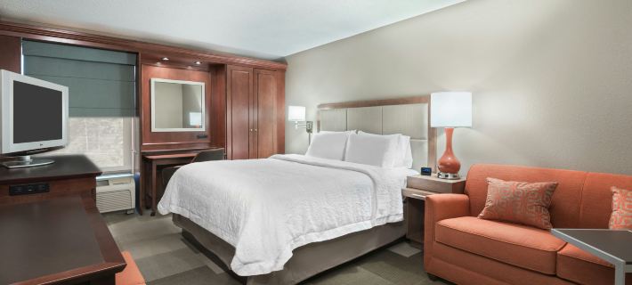 Hampton Inn Boston/Marlborough Hotels in Middlesex County